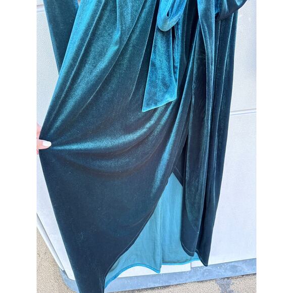 NWT Eloquii Velvet Cocktail Wrap Dress With Tie Hi Low Hem Emerald Green Size 20 - Picture 9 of 13
